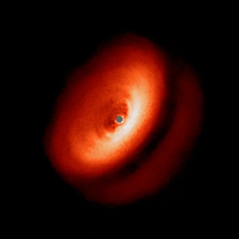 ESO pokazuje jak rodzą się planety