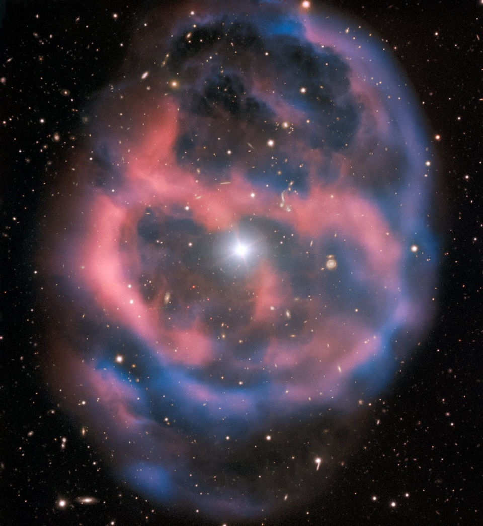 2019-01-28 planetary nebula © ESO