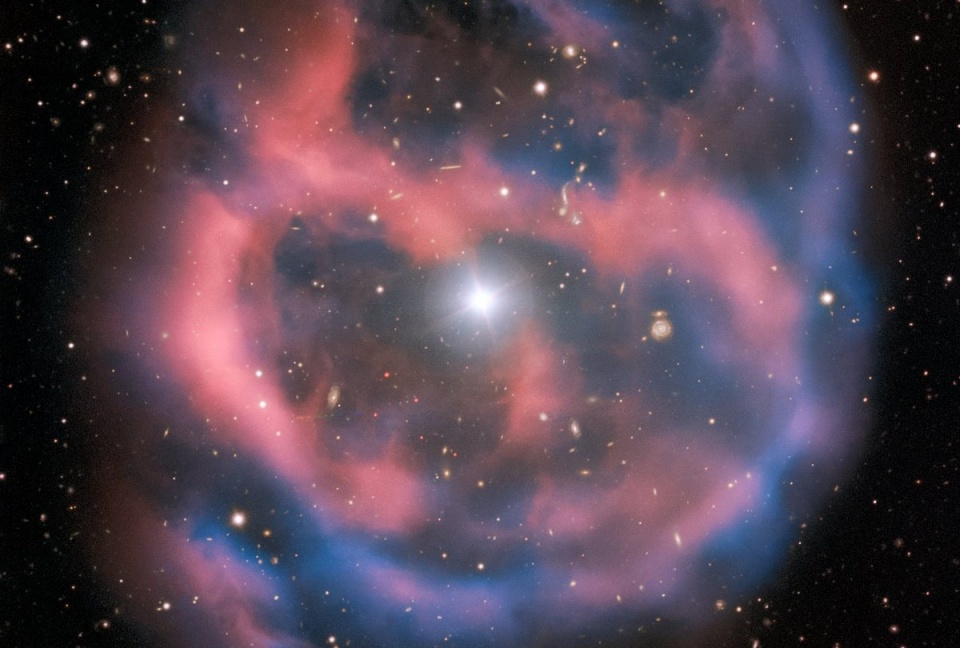 2019-01-28 planetary nebula © ESO