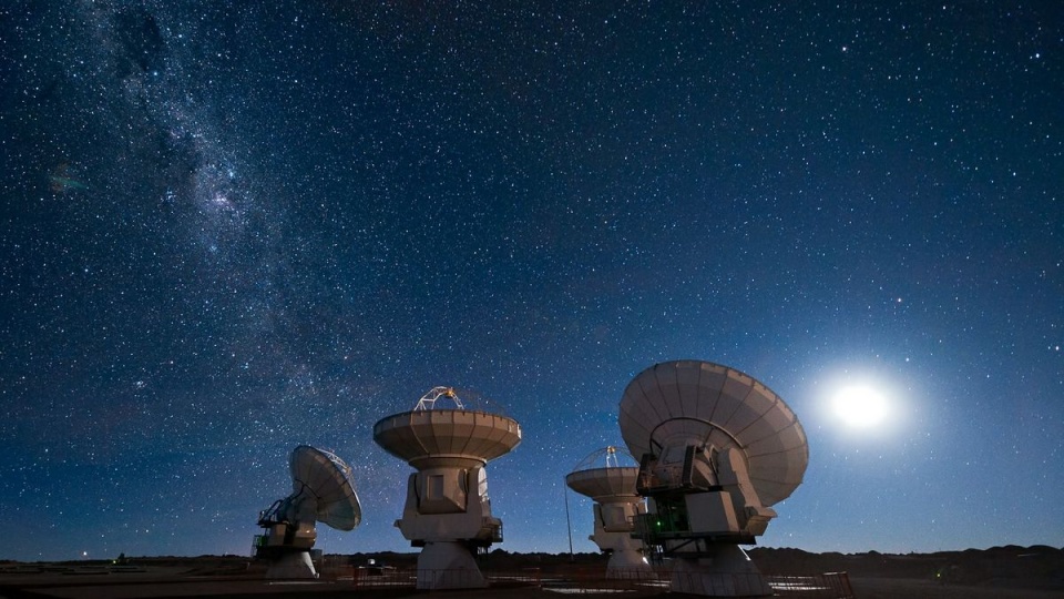 ALMA antennas. Foto © ESO