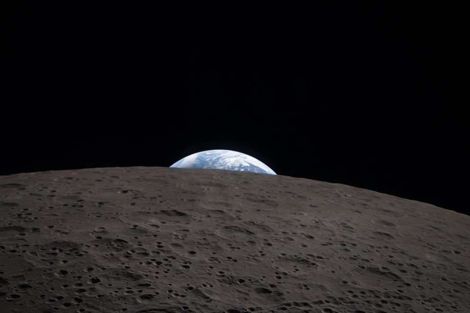 Konkurs z 12 kwietnia 2026. Moon Earthset Artemis II fot NASA 02
