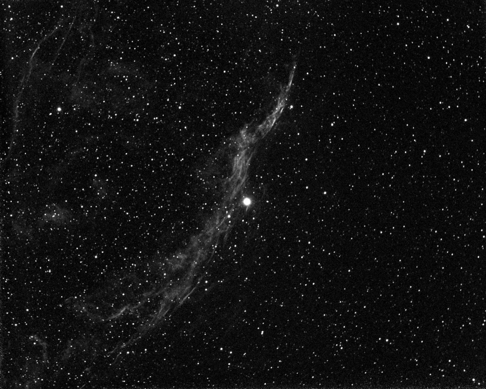 NGC 6960 (Miotła Wiedźmy) Fot. Astrobaza w Kruszwicy © Ilona Dybicz/Magdalena Musiałowska/Zbigniew Rakoczy