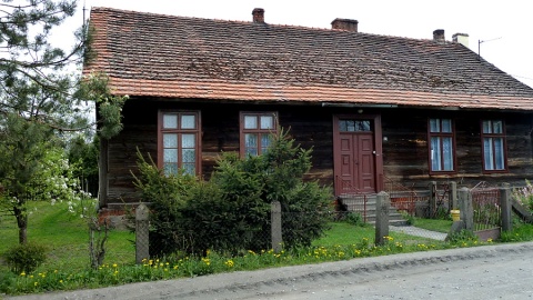 Co w gminie piszczy - Dragacz. Pomennonicka chata w Dragaczu. Fot. Michał Słobodzian