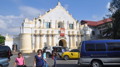 Laoag - katedra. Fot. Radosław Kożuszek