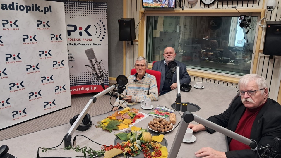 Gośćmi w bydgoskim studiu byli: Korneliusz Korniluk, Tomasz Trzebuchowski i Henryk Kołcon/fot.: Ewa Kurzawa
