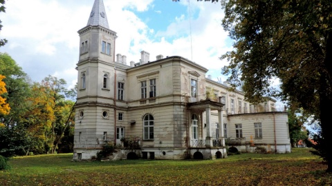 Wieczór z reportażem. Na zdjęciu pałac w Wieńcu - rodowa siedziba rodziny Kronenbergów. Fot. Lech Przybyliński