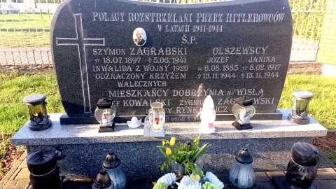 Grób Szymona Zagrabskiego przy kościele św. Bartłomieja Apostoła w Czerenikowie. Fot. Michał Zaręba/PR PiK