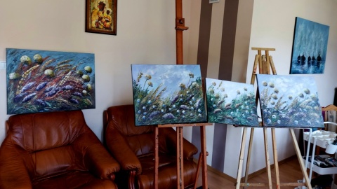 Obrazy Mateusza, syna pani Justyny. Fot. nadesłane/z albumu rodzinnego pani Justyny