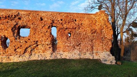 Ruiny zamku Sędziwoja Pałuki w Szubinie. Fot. Żaneta Walentyn/PR PiK
