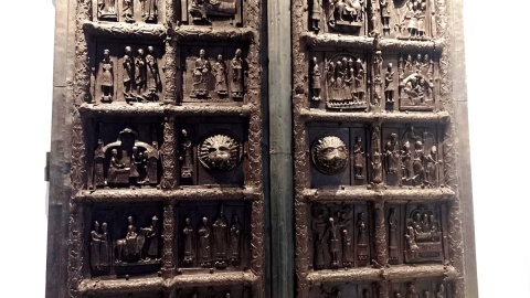 Z wizytą w „Muzeum Początków Państwa Polskiego” w Gnieźnie. Fot. Michał Zaręba/PR PiK