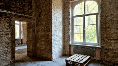 Robert „Balzaq” Markowski próbuje przywrócić pałacowi dawny blask. Fot. Adriana Andrzejewska-Kuras/PR PiK