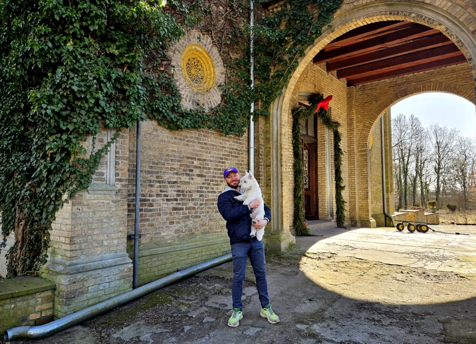 Robert „Balzaq” Markowski próbuje przywrócić pałacowi dawny blask. Fot. Adriana Andrzejewska-Kuras/PR PiK