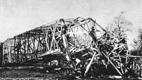 Nadajnik Rozgłośni Pomorskiej Polskiego Radia zburzony przez Niemców (1945)