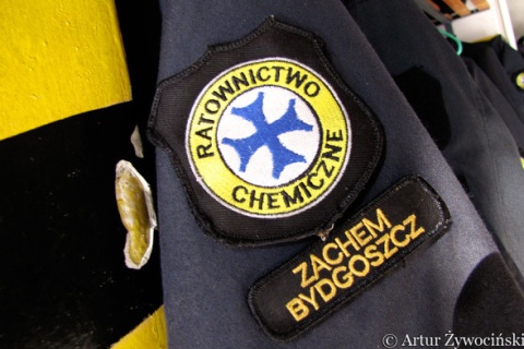 Dwie osoby zatruły się oparami chemikaliów