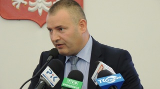 Senator Robert Dowhan na sesji Rady Miasta w Toruniu