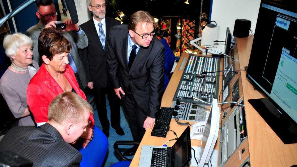 Nowy system włączyła w Ośrodku TVP Bydgoszcz wojewoda kujawsko-pomorska Ewa Mes. Fot. Ireneusz Sanger