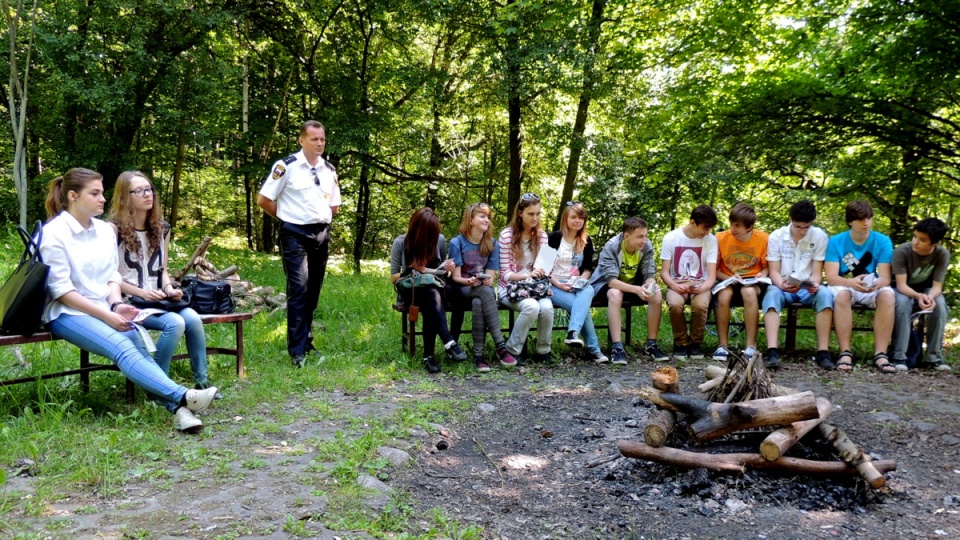 Pogadanki i pokazy w lesie. Prewencyjna akcja bydgoskich służb przed wakacjami. Fot. Sława Skibińska - Dmitruk