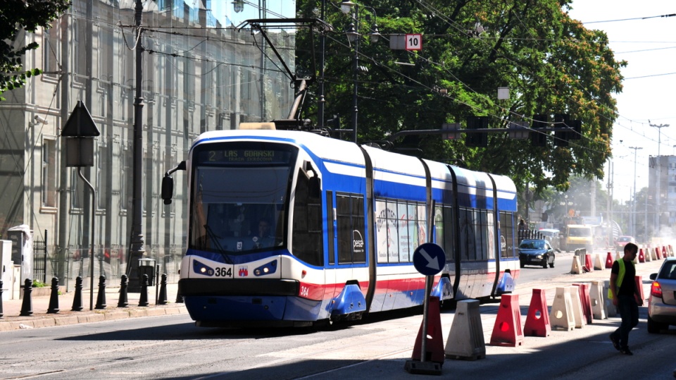 Tramwaje powróciły na wyremontowany odcinek ul. Jagiellońskiej w Bydgoszczy. Przestały jeździć przez Babią Wieś. Foto: Ireneusz Sanger