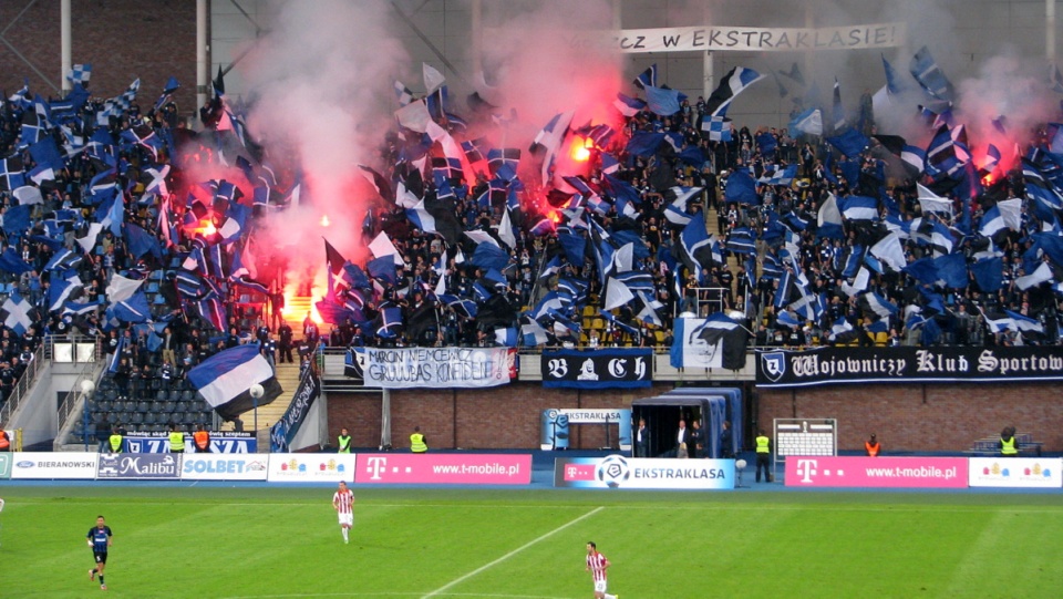 Wojewoda kujawsko-pomorski Ewa Mes wydała decyzję o zamknięciu trybuny B na stadionie Zawiszy Bydgoszcz. Foto: Archiwum