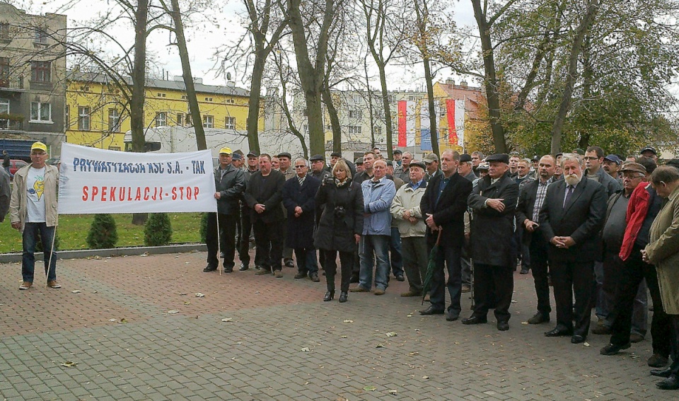 Manifestacja rolinków w Kruszwicy była formą protestu przeciwko prywatyzacji Krajowej Spółki Cukrowej. Fot. Andrzej Krystek