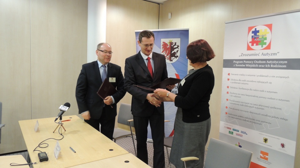 Umowa w tej sprawie została podpisana w Urzędzie Marszałkowskim w Toruniu. Fot. Adriana Andrzejewska.