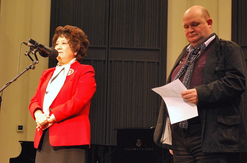 Werdykt Jury po drugim etapie - Hiroko Nakamura i Henryk Martenka dyrektor konkursu fot. M. Jasińska