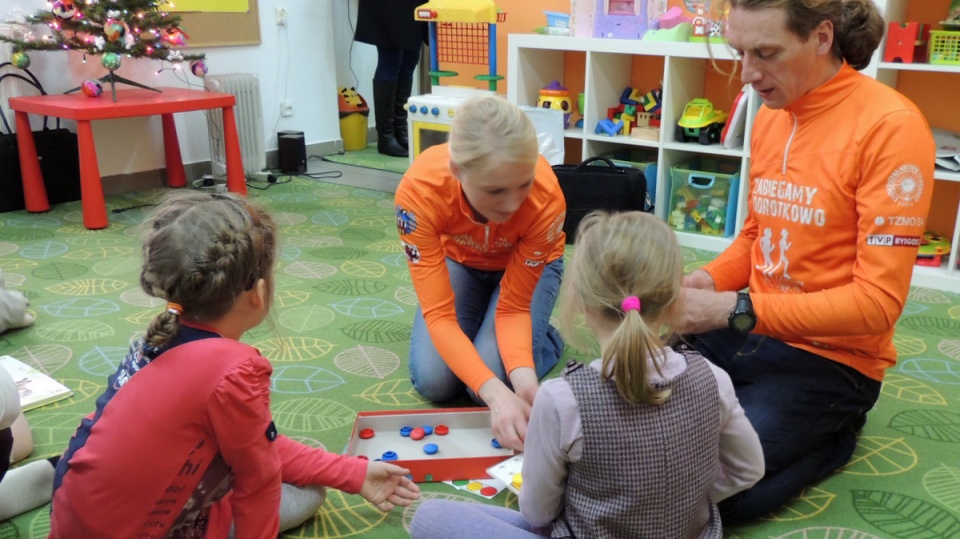 Anna Arseniuk i Witold Orcholski spotkali się z podopiecznymi Fundacji "Dorotkowo". Fot. Monika Kaczyńska