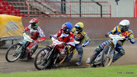 Polonia Bydgoszcz wygrała z GKM Grudziądz 48:42. Bonus zdobyli grudziądzanie.