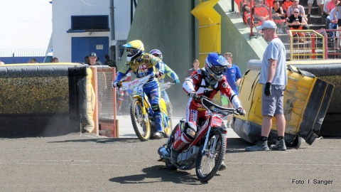 Polonia Bydgoszcz wygrała z GKM Grudziądz 48:42. Bonus zdobyli grudziądzanie.