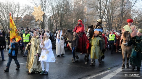 Barwny korowód przeszedł na Stary Rynek w Bydgoszczy.