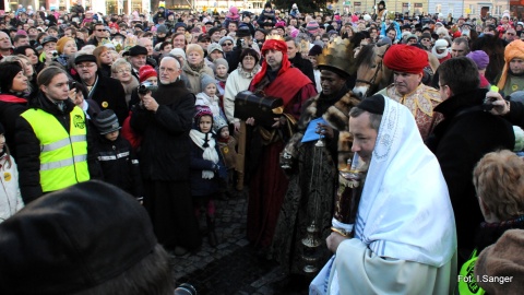 Barwny korowód przeszedł na Stary Rynek w Bydgoszczy.