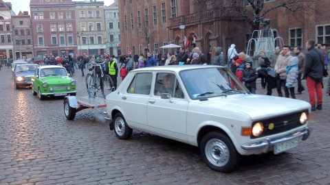 Trzej Królowie w Toruniu przyjechali samochodami. Fot. Adriana Andrzejewska