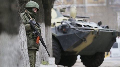 Rosjanie zajmują ukraińską bazę na Krymie, świat protestuje