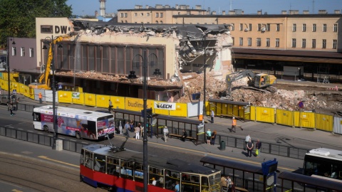 Budynek dworca Bydgoszcz Główna przechodzi do historii [wideo]