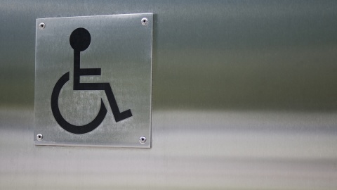 Ograniczenia dla inwalidzkich wózków w miejskich autobusach we Włocławku