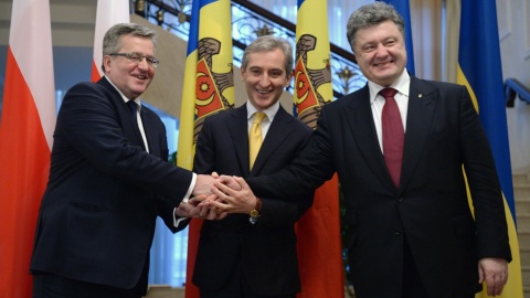 Komorowski: Polska wspiera Mołdawię i Ukrainę na proeuropejskiej drodze