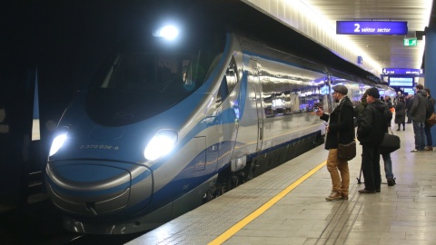 Pierwsze pociągi Pendolino na torach [wideo]