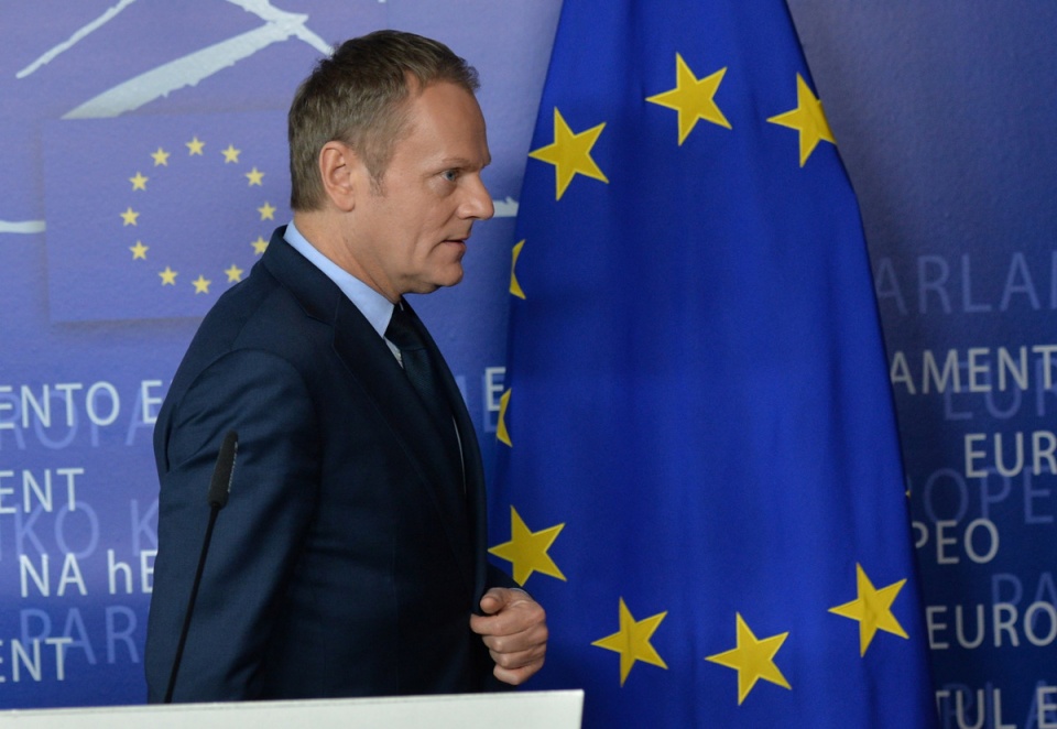 Premier Tusk przyleciał do Brukseli prosto z Budapesztu, gdzie rozmawiał o Ukrainie z szefami rządów państw Grupy Wyszehradzkiej. Fot. PAP/Radek Pietruszka