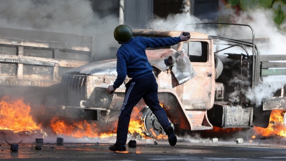 W Kijowie doszło we wtorek do zamieszek i starć demonstrantów z milicją. Fot. PAP/EPA