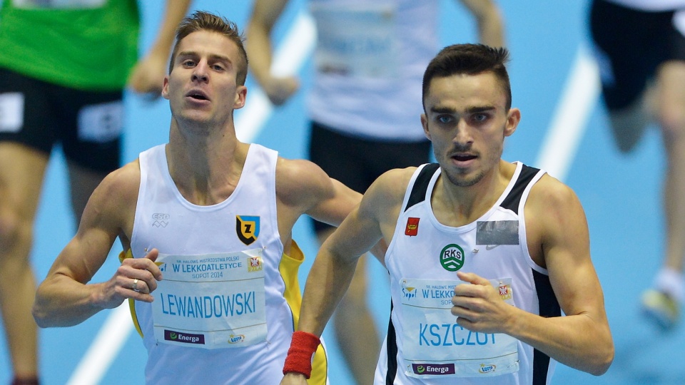 Marcin Lewandowski z SL WKS Zawisza Bydgoszcz zdobył srebrny medal HMP w biegu na 800 m. Fot. PAP/Adam Warżawa