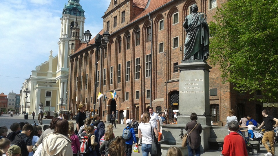 Prawie 1 mln 700 tys. turystów odwiedziło Toruń w 2013 roku. Fot. Michał Zaręba.