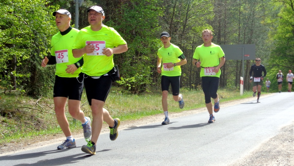 Na starcie 20 kilometrowej trasy stanęło 650 biegaczy z całej Polski. Fot. Marcin Doliński