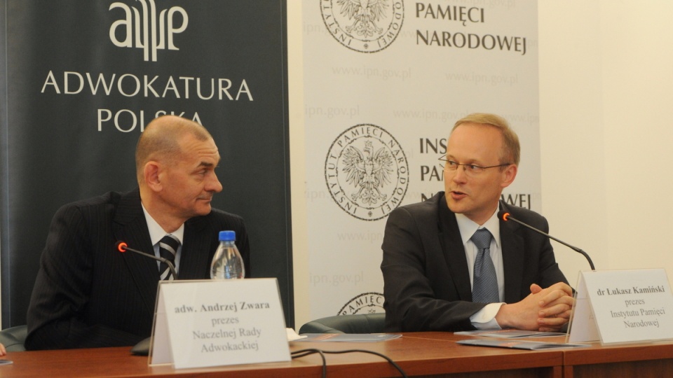 Prezes IPN oraz prezes NRA podczas konferencji w ramach akcji "Masz prawo". Fot. PAP/Grzegorz Jakubowski