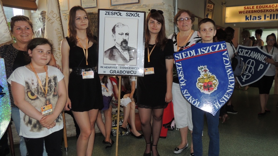Do grodu nad Brdą przyjechało prawie dwieście osób ze szkół Sienkiewiczowskich w całym kraju. Fot. Tatiana Adonis