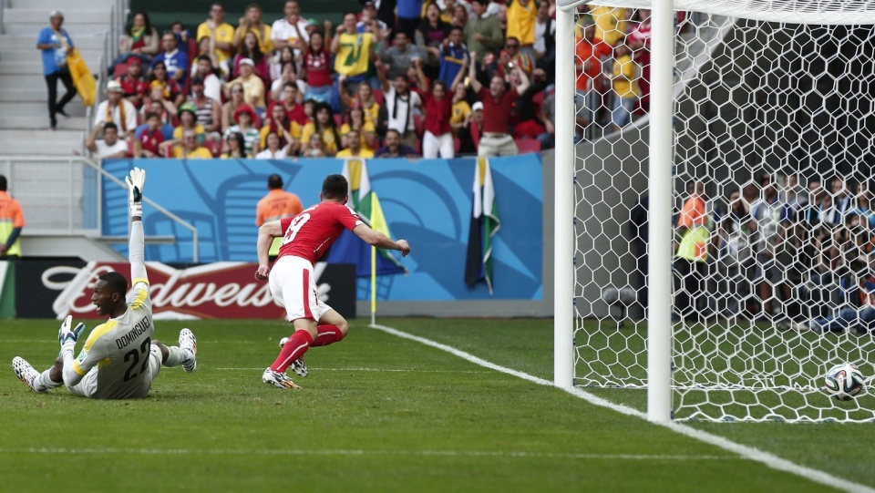 Dwóch jokerów uratowało zwycięstwo Szwajcarom. Fot. PAP/EPA/PETER KLAUNZER.