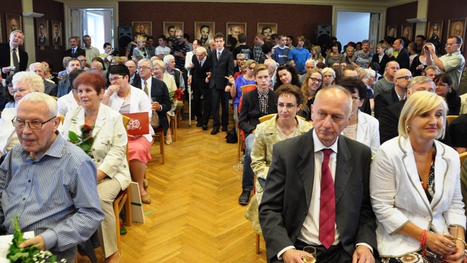 Urodzinowe przyjęcie Jubilata odbyło się w Sali Sesyjnej Urzędu Miasta w Grudziądzu. Fot. Nadesłane