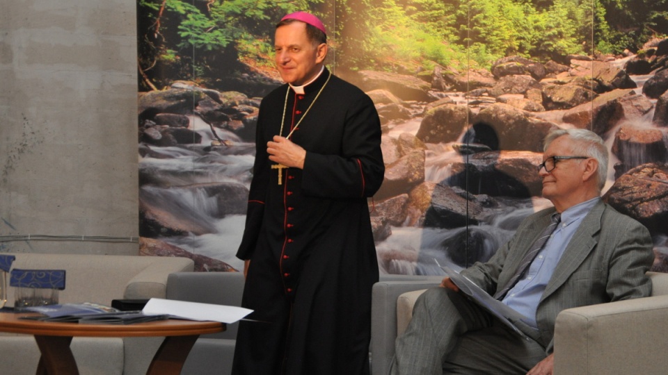 Abp. Mieczysław Mokrzycki i watykanista Jacek Moskwa wygłosili wykłady inauguracyjne.Fot. Nadesłane