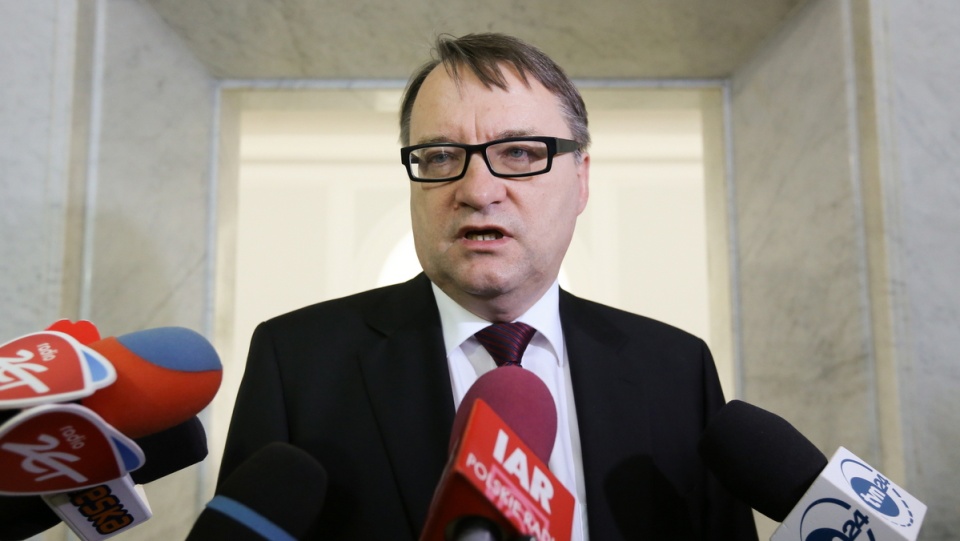 Przekroczenie tego terminu byłoby złe dla państwa i dla służb - ocenił minister. Fot. PAP/Paweł Supernak