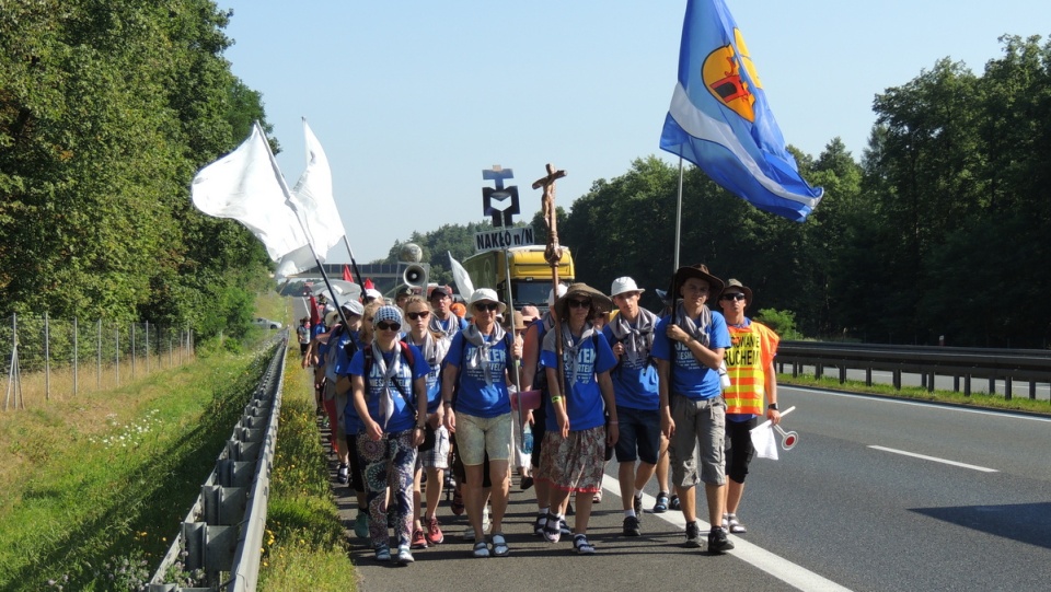 Przed pątnikami prawie 350 km marszu. Pielgrzymka dotrze na Jasną Górę 31 lipca. Fot. Tatiana Adonis