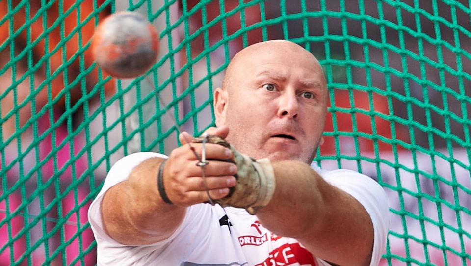Szymon Ziółkowski i Paweł Fajdek awansowali do sobotniego finału rzutu młotem. Fot. PAP/Adam Warżawa